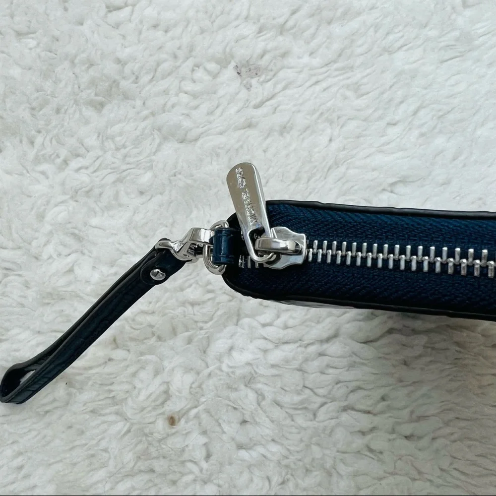 Michael Kors Croc Embossed Check Book/Phone Credit cards Wristlet Wallet